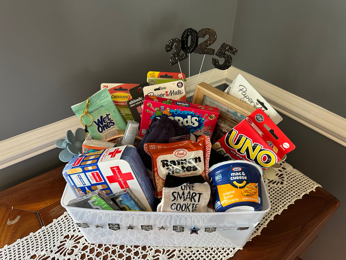 🎓Grad Essentials Care Package – Smart, Sweet & Ready to Succeed!